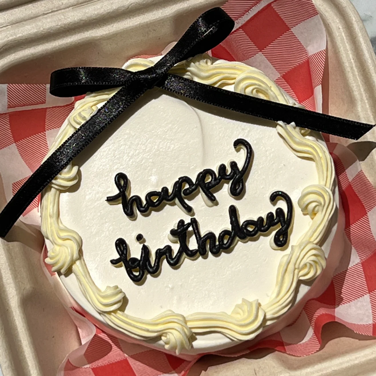 Ballet Core Lunch Box Cake - Image 2