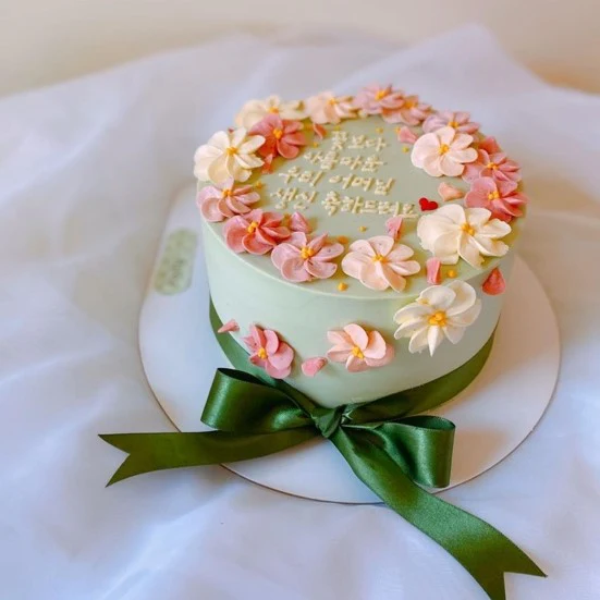 Blossom Cake - Image 2