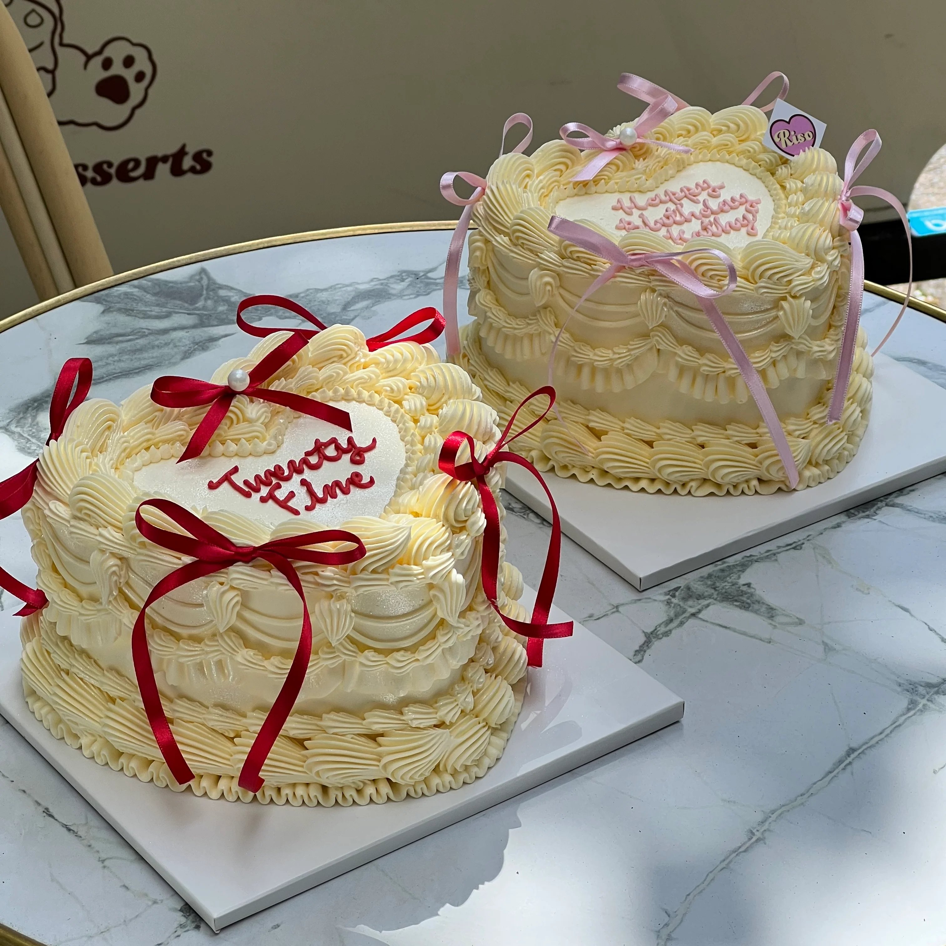 Champagne Love Vintage Cake (Round/Heart) - Image 12