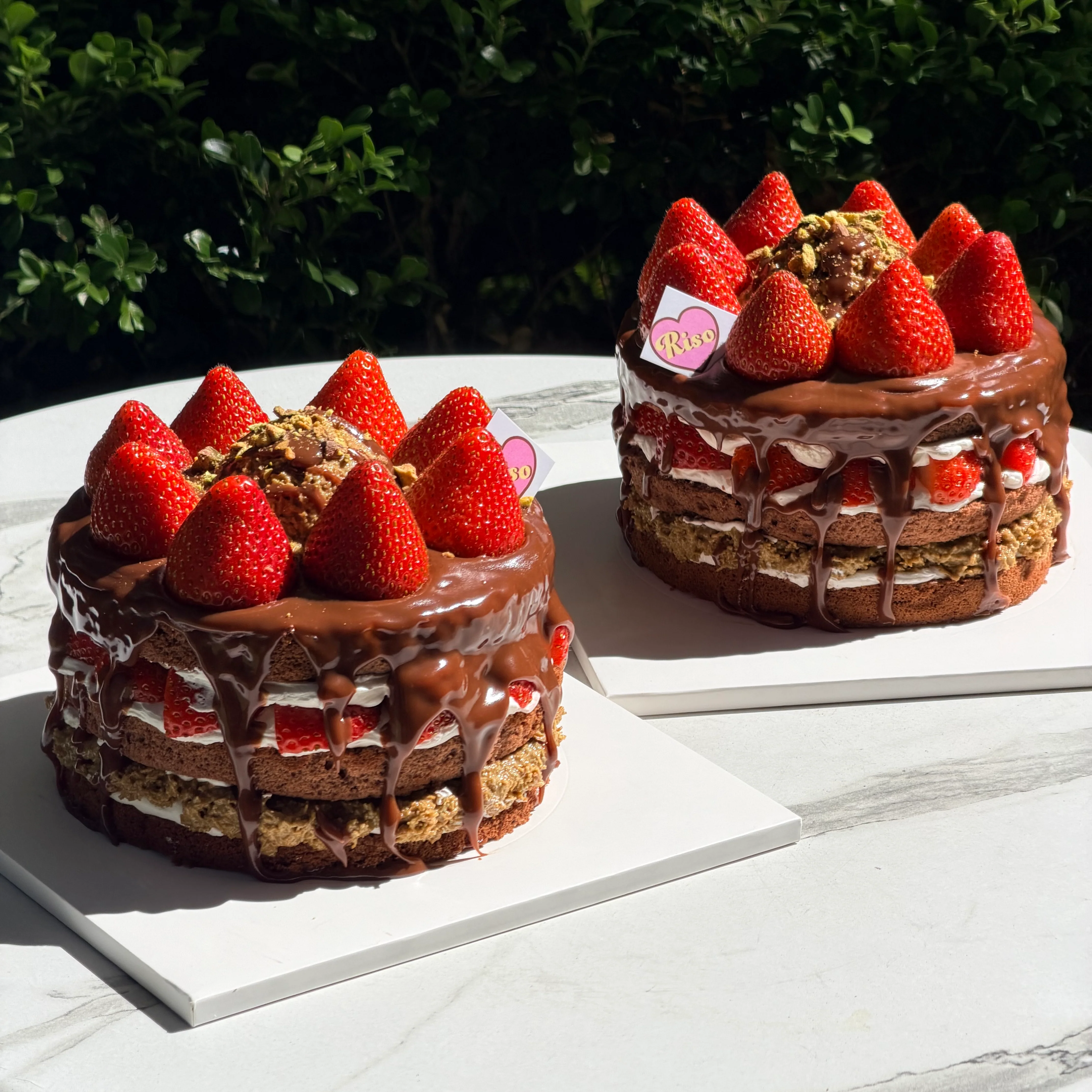 Dubai Strawberry Cake - Image 3