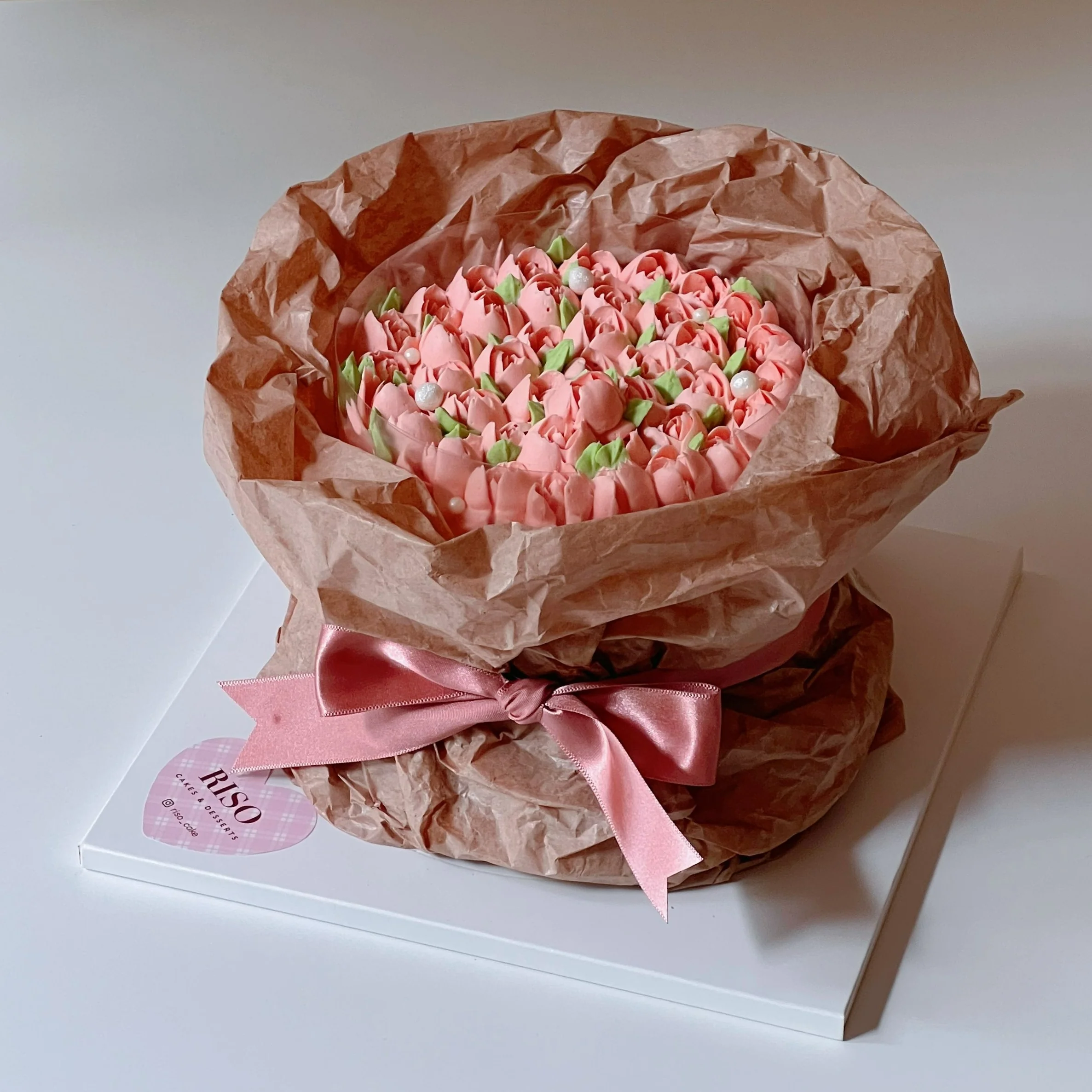 Flower Bouquet Cake - Image 2