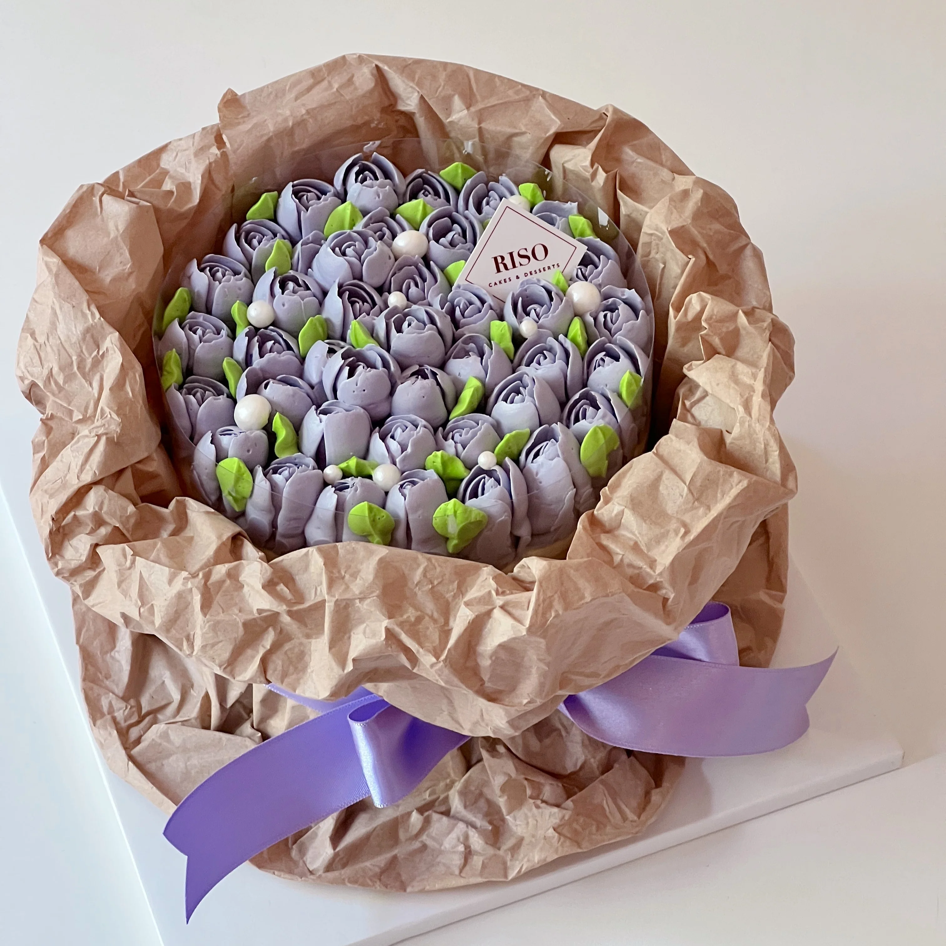 Flower Bouquet Cake - Image 4