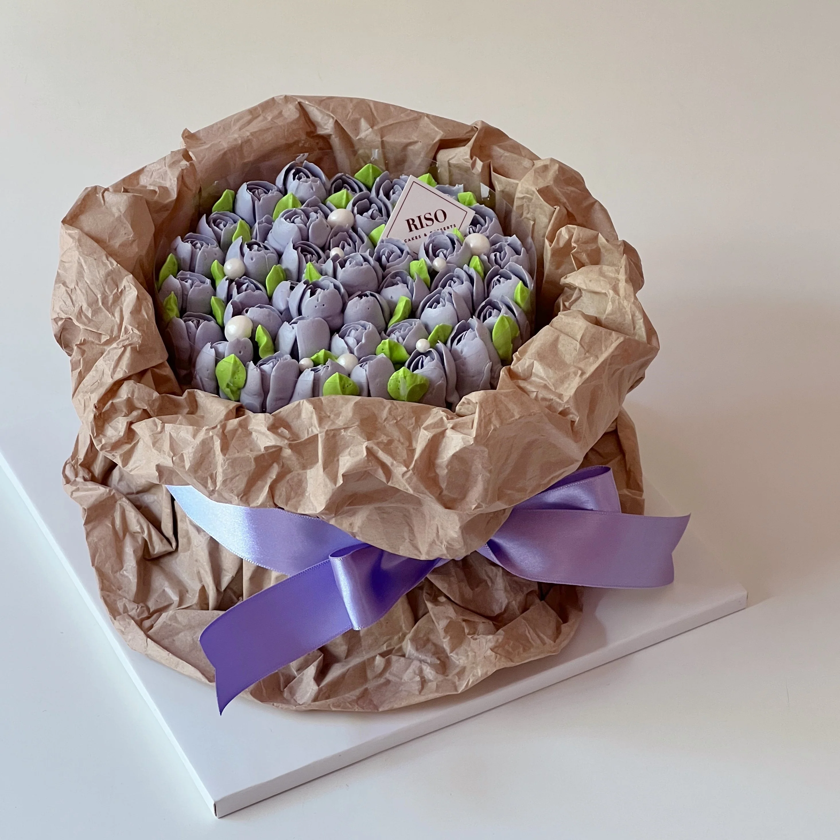 Flower Bouquet Cake - Image 5