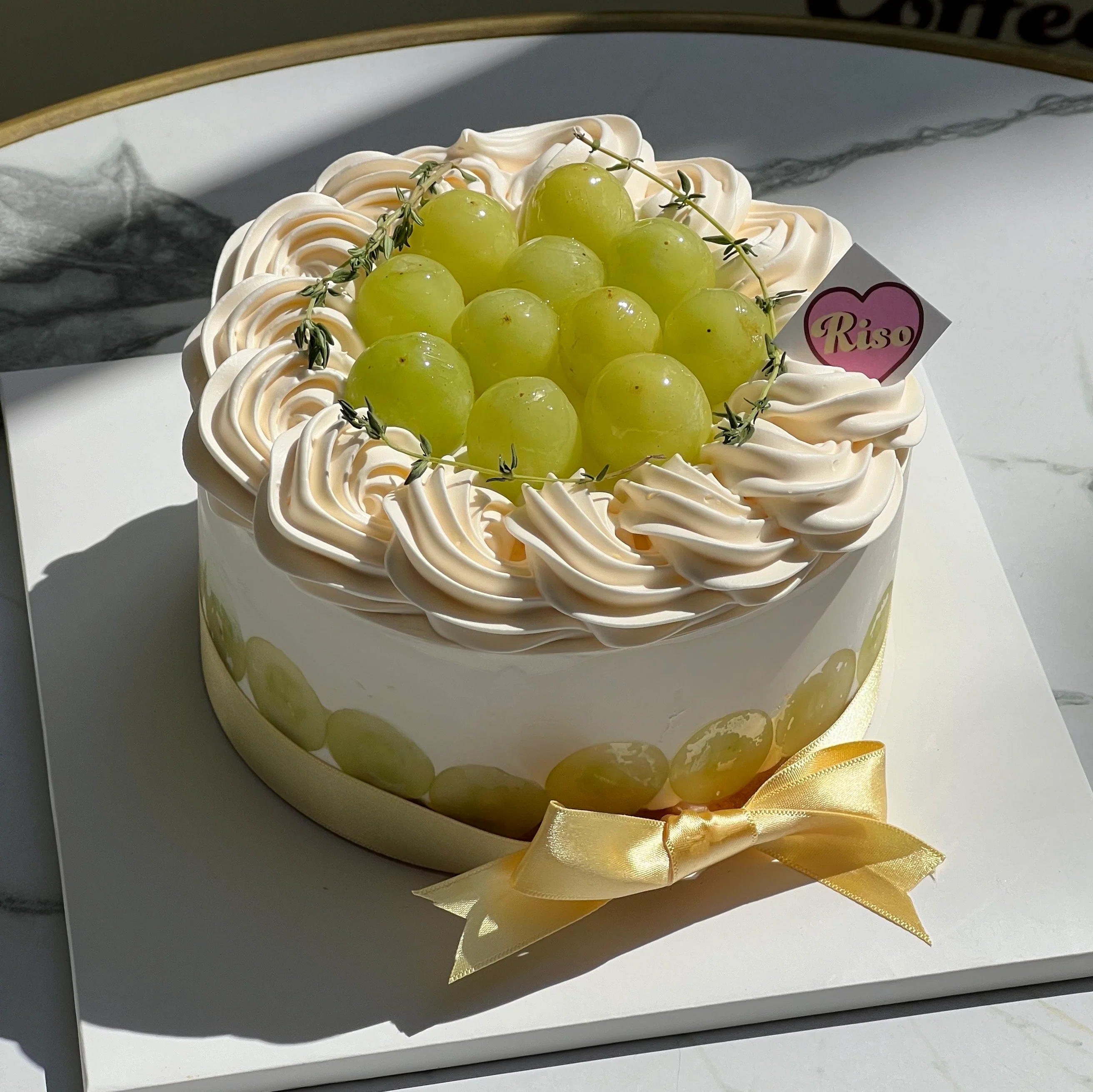 Fresh Cream Grapes Cake - Image 4