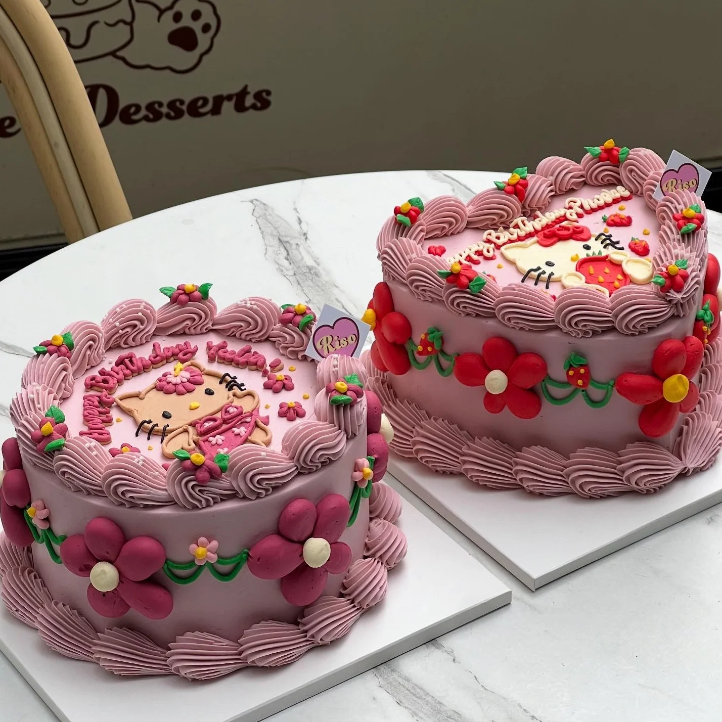 Hello Kitty Cake (Round/Heart) - Image 5
