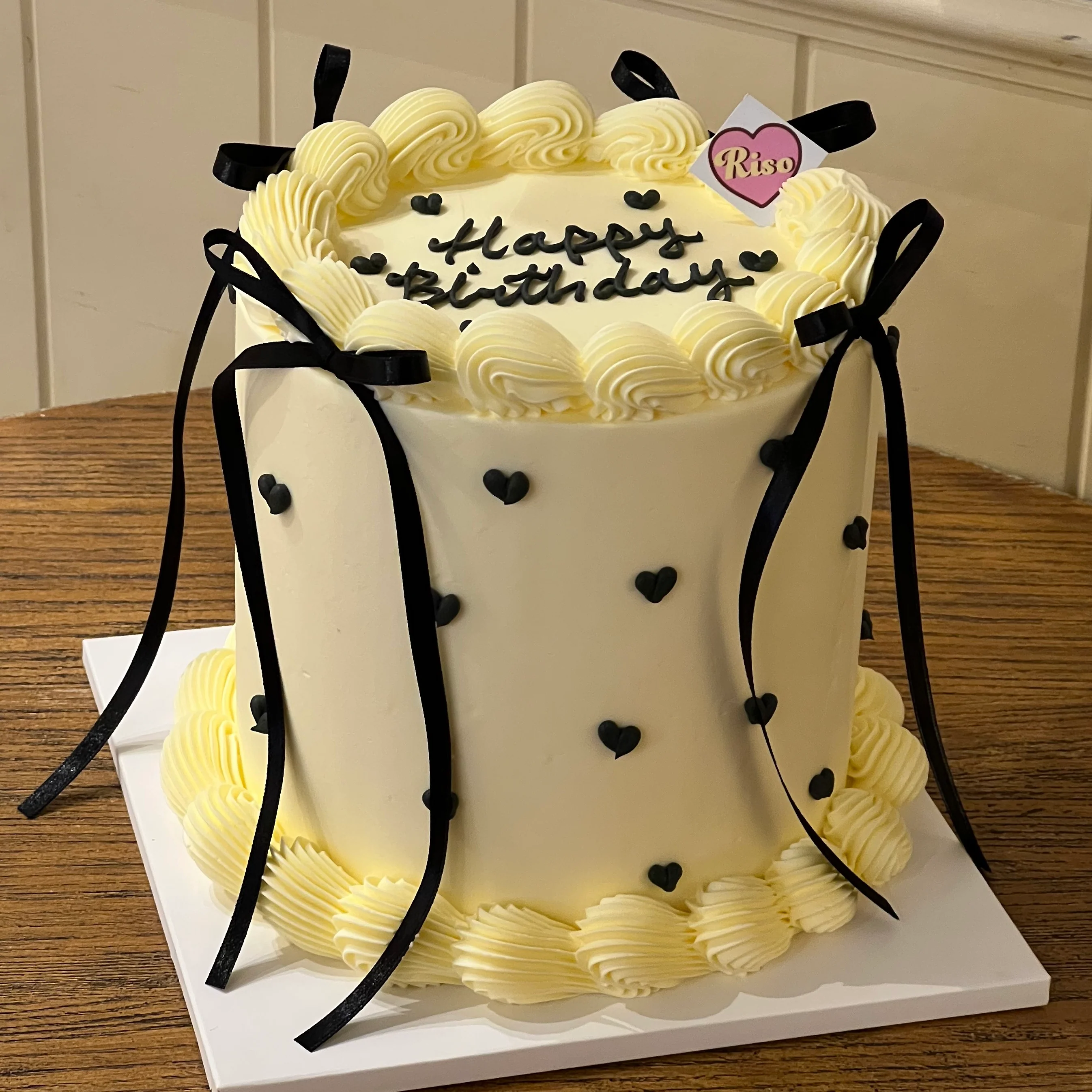 High Heart Cake (Tall Design) (Round/Heart) - Image 2