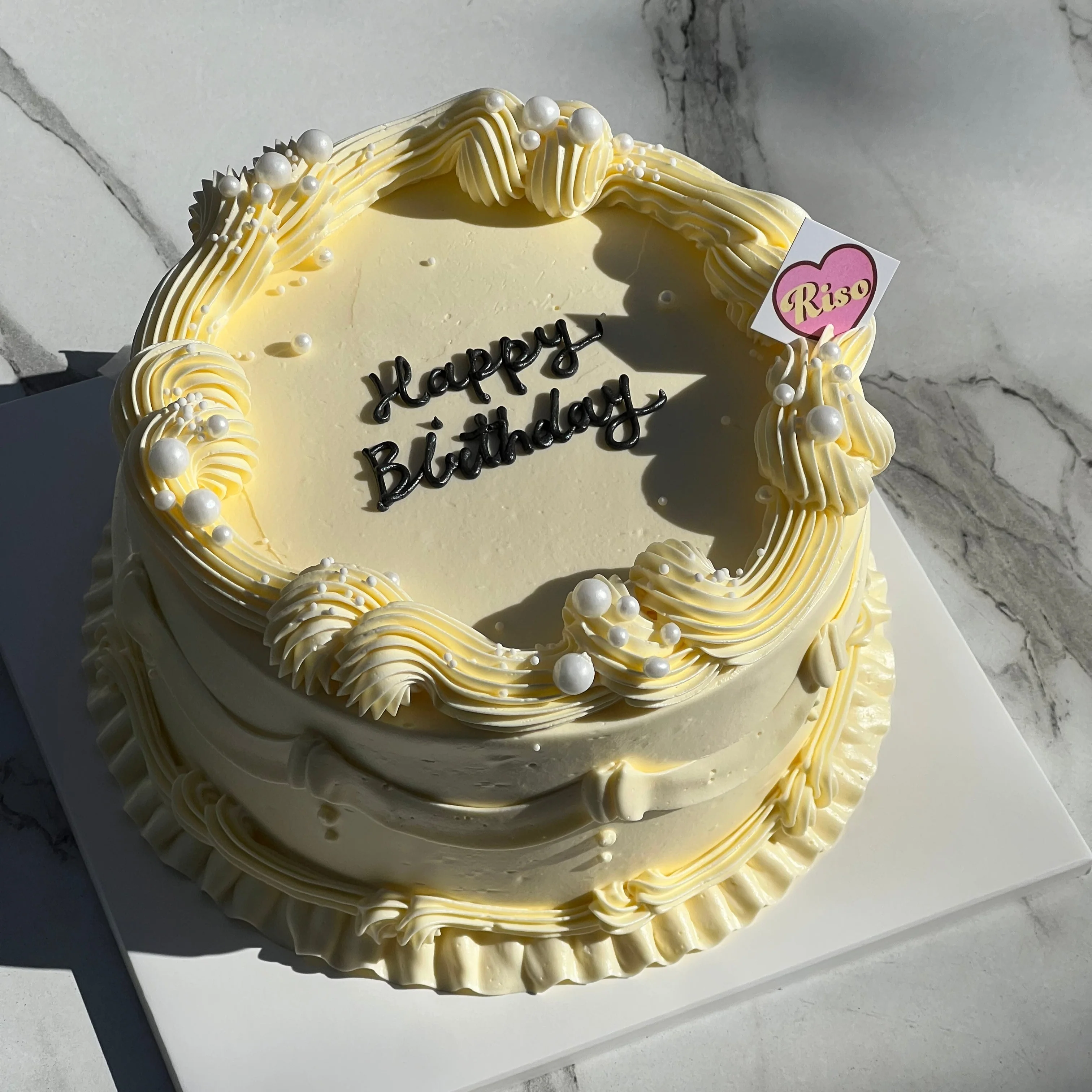 Lacey Pearl Cake (Round/Heart)