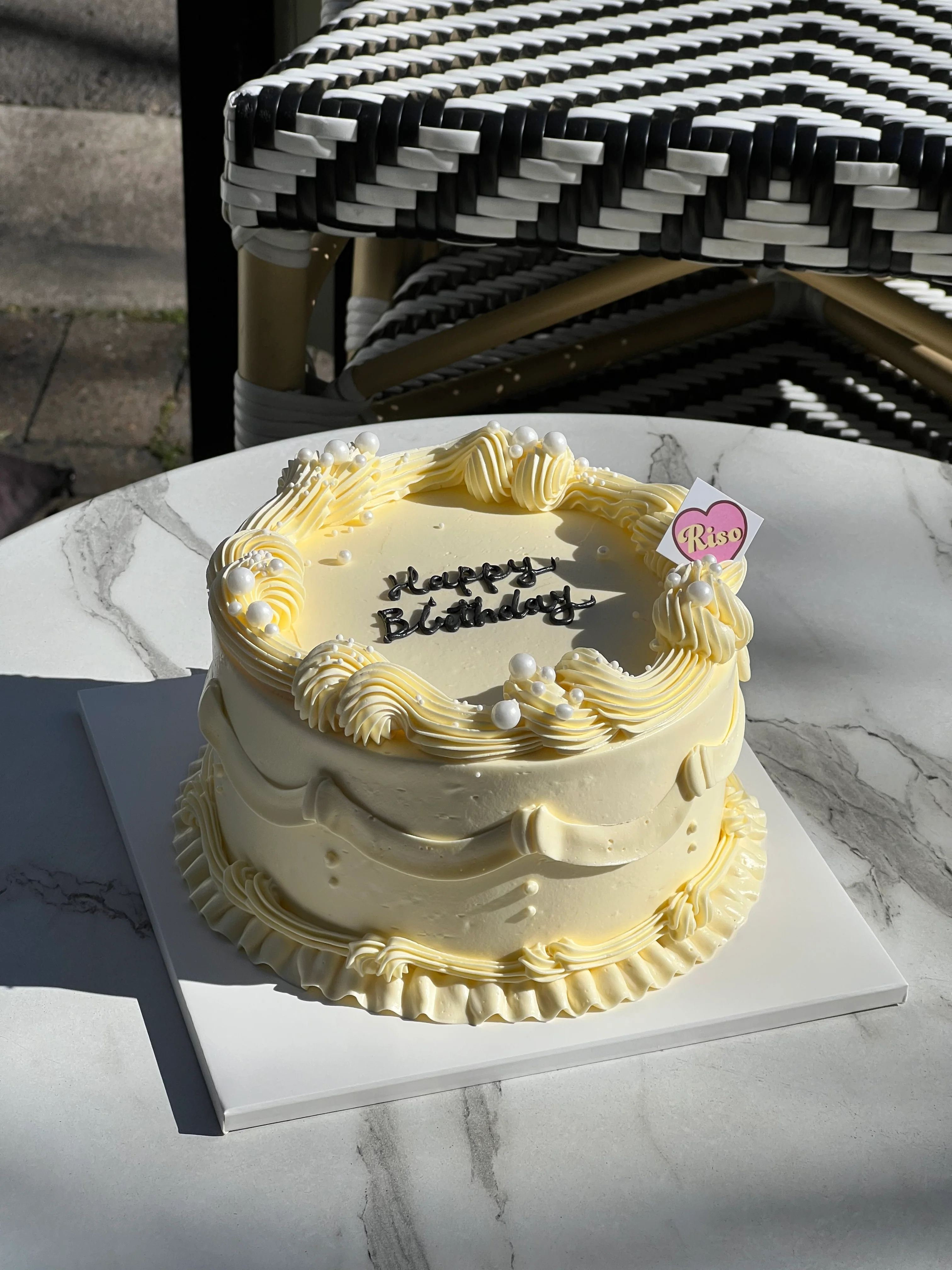 Lacey Pearl Cake (Round/Heart) - Image 4