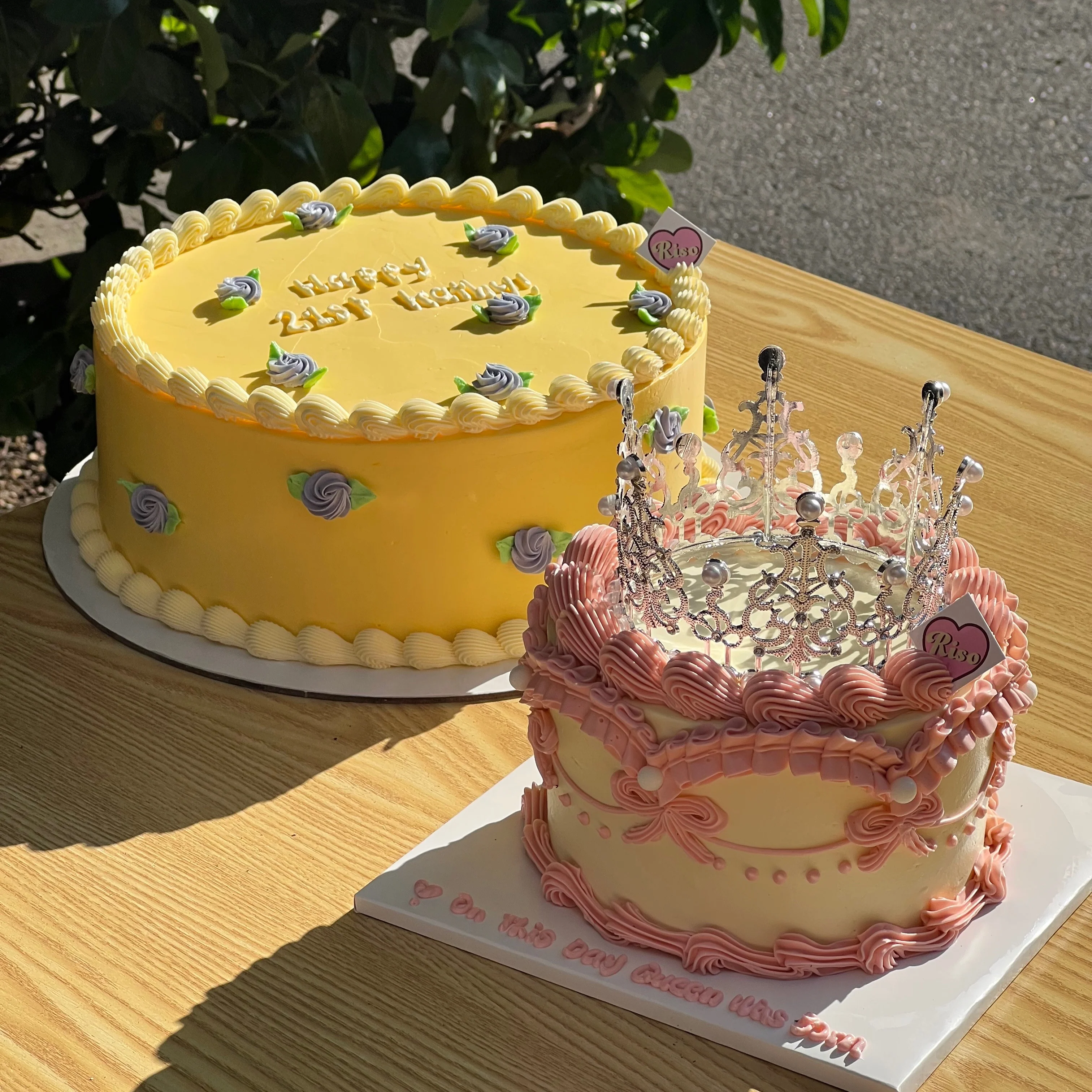 Luxury Tiara Cake (Tall Design) - Image 5