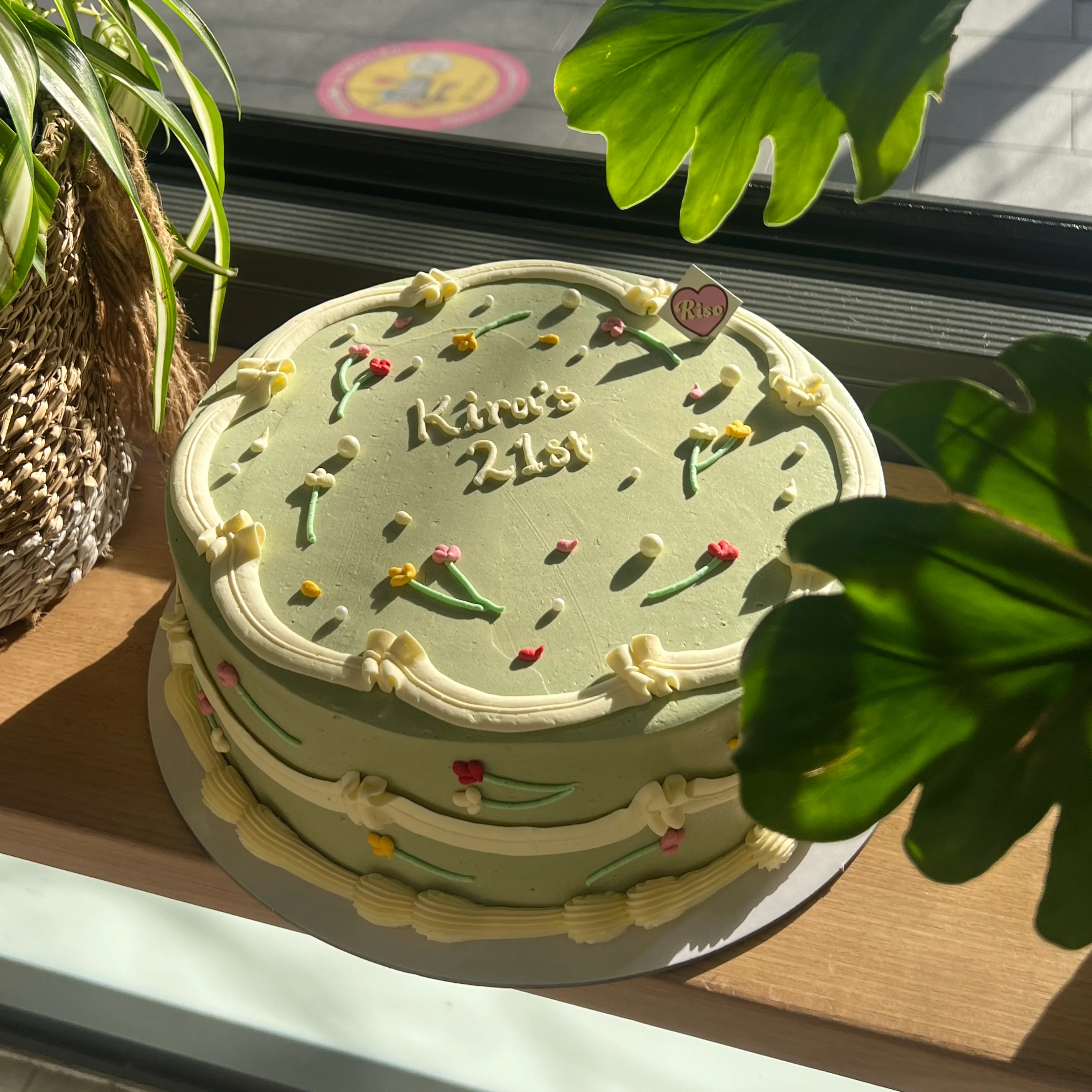 Pearl Flower Cake - Image 2