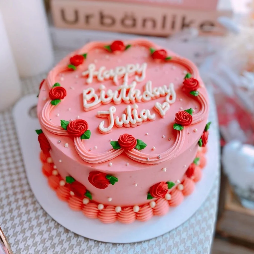 Retro Rose Cake