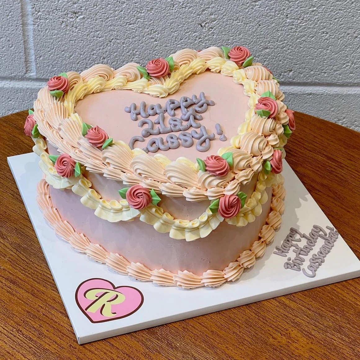 Rose Vintage Cake (Round/Heart) - Image 2