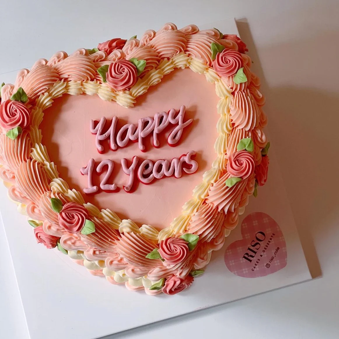 Rose Vintage Cake (Round/Heart) - Image 3